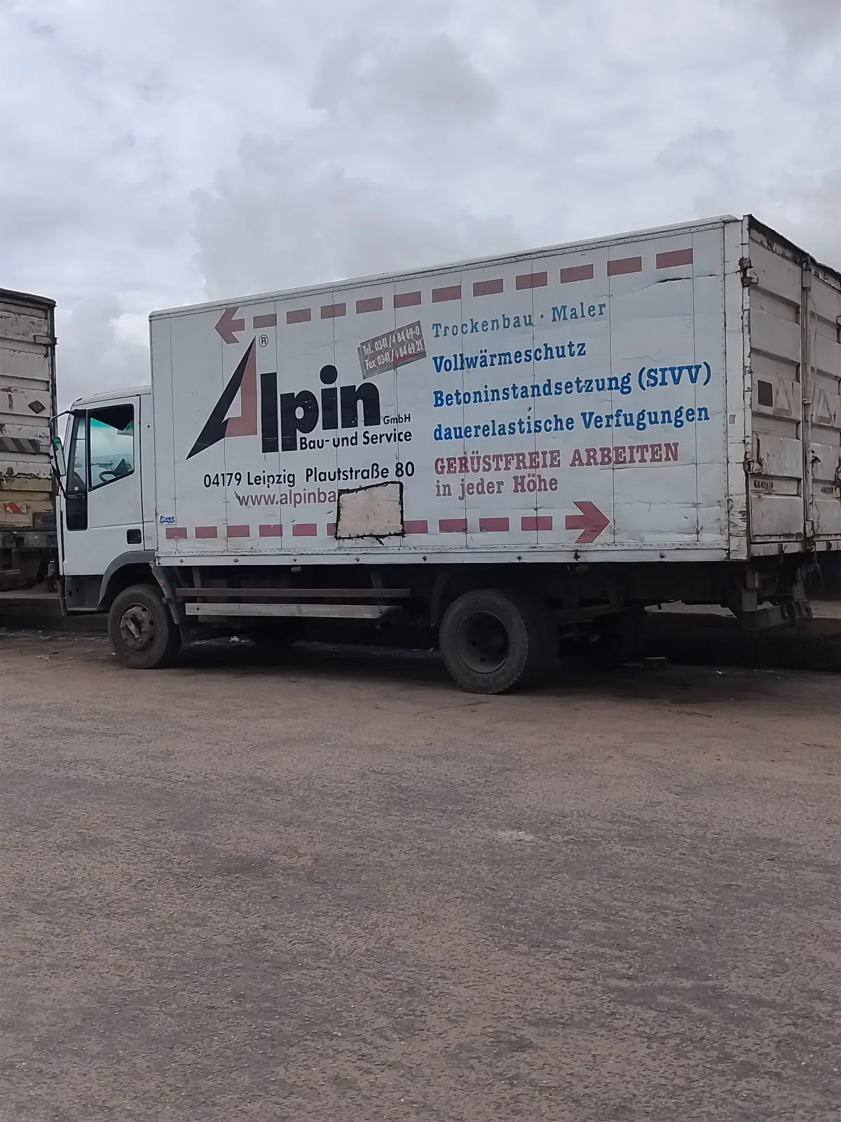 Hire Cold Chain Trucks also Dry Trucks - Image 2