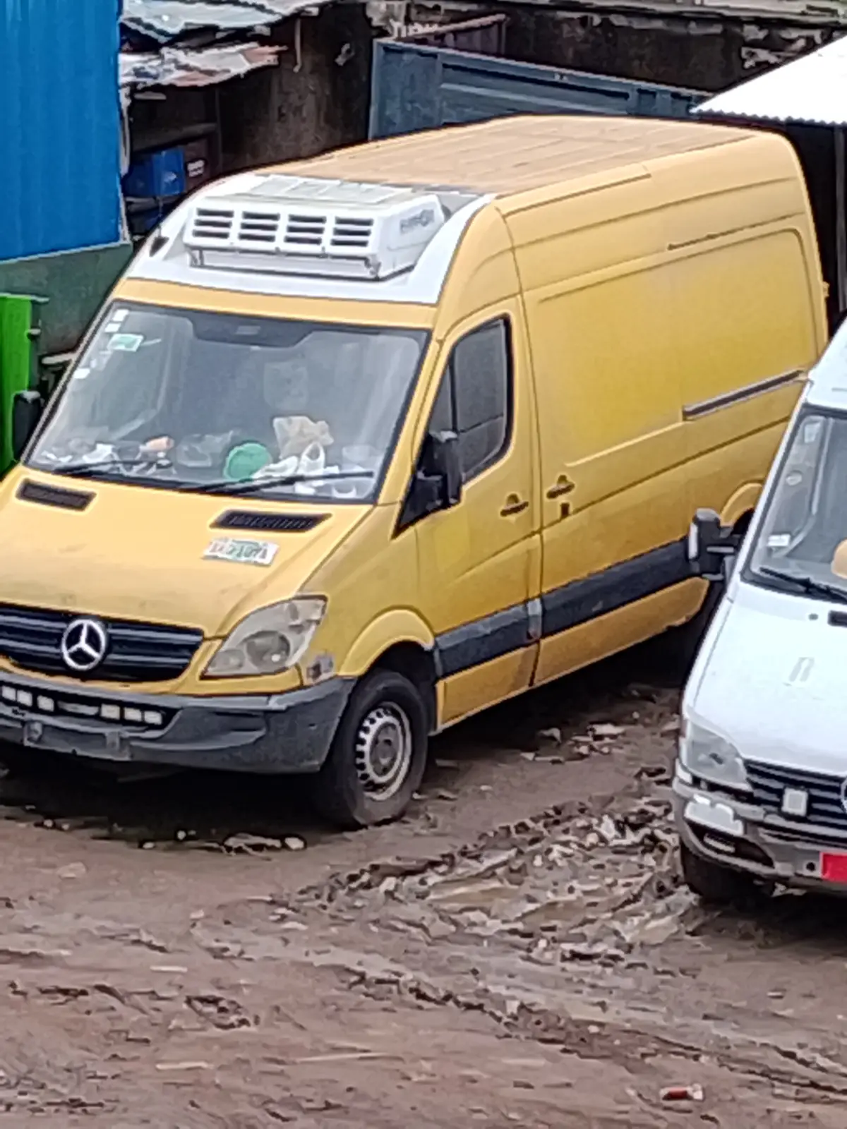 Hire Cold Chain Trucks also Dry Trucks - Image 5