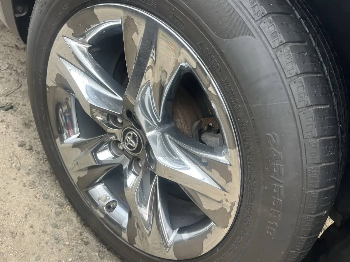 Foreign Used 2019 Toyota highlander - Image 12