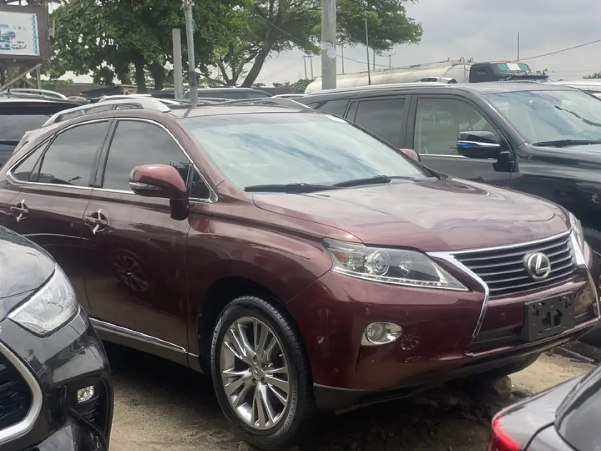 Foreign used 2013 Lexus Rx350 - Image 3