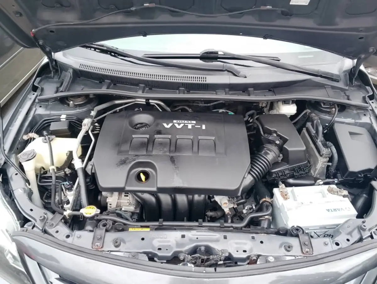 Foreign used 2010 Toyota corolla - Image 3