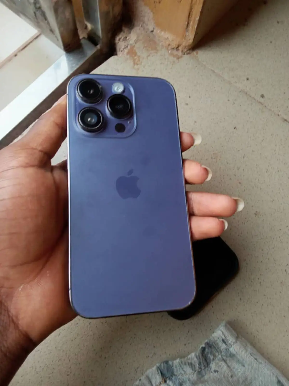 iPhone 14 Pro - Image 1