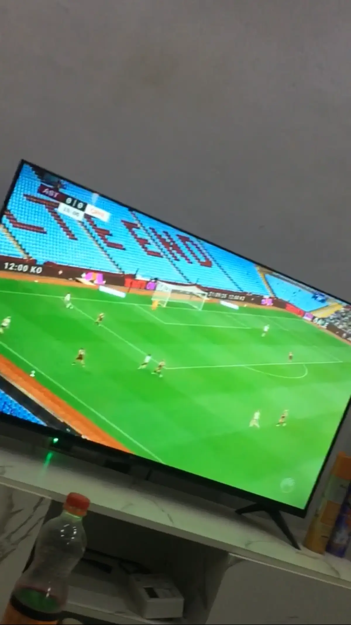 LG TV 50 inches - Image 2