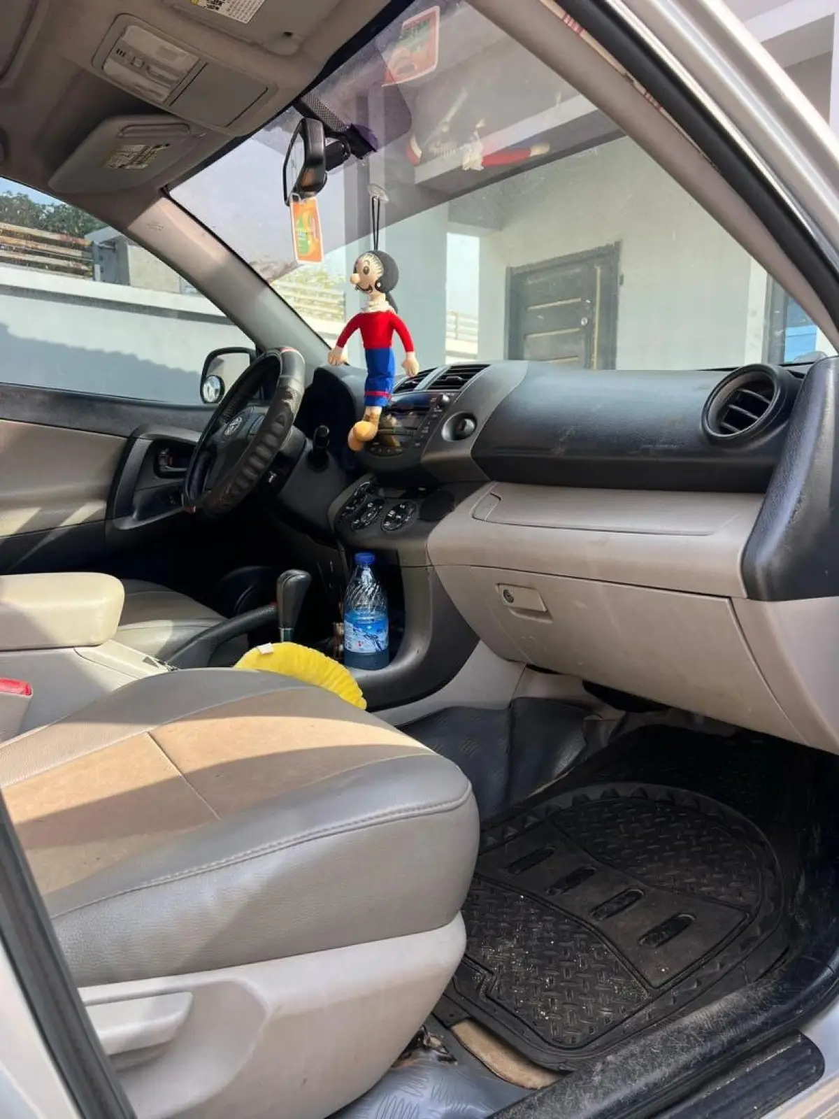 FIRST BODY KEYLESS 2010 TOYOTA RAV4 FOR SALE - Image 3