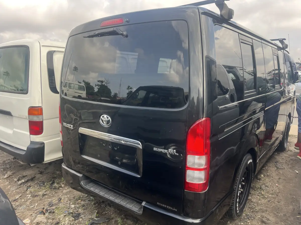 Foreign Used toyota Haice - Image 5