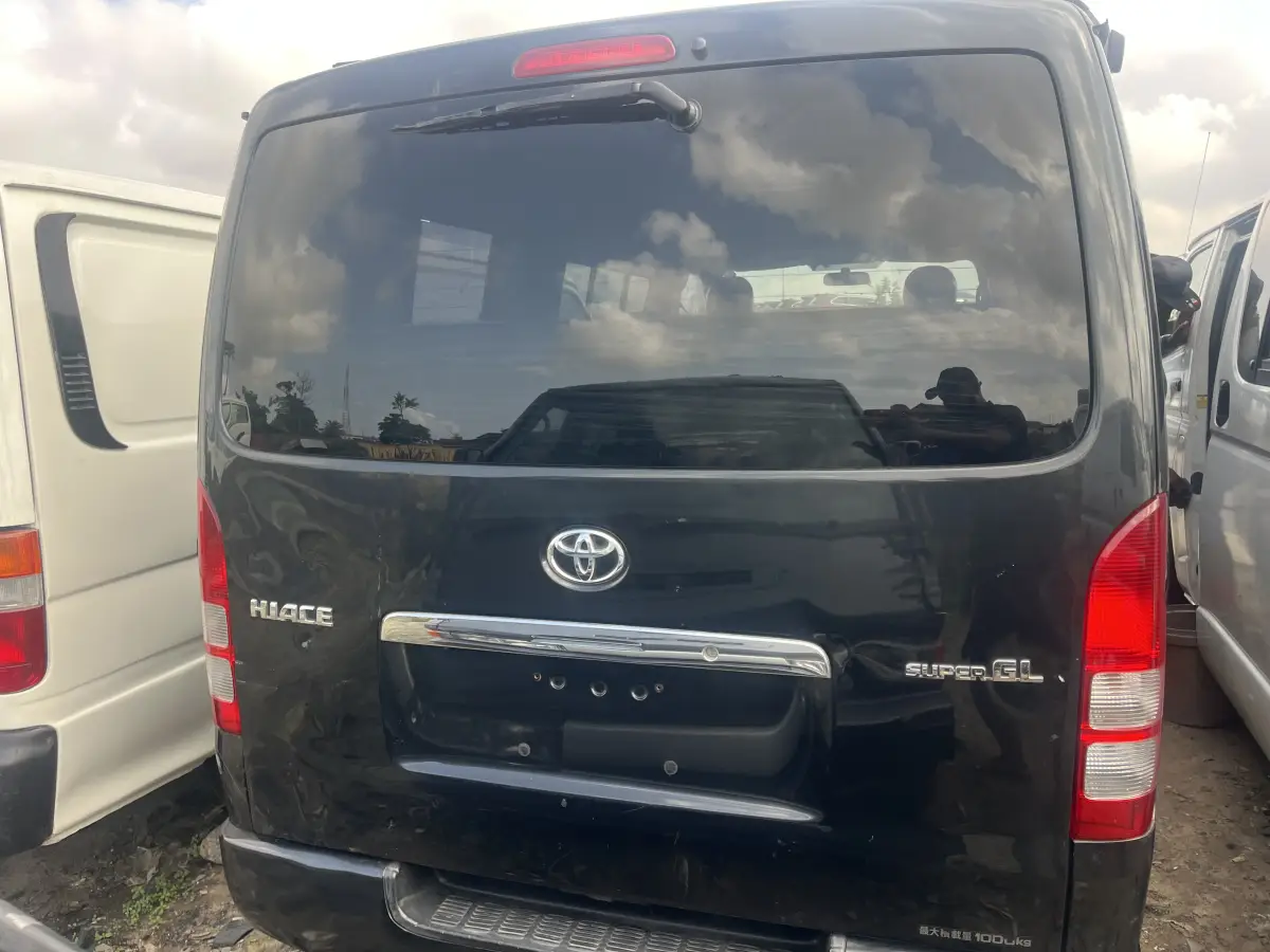 Foreign Used toyota Haice - Image 6