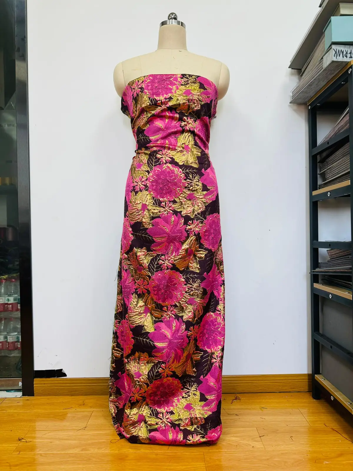 Quality fabrics at wholesale prices - Image 8