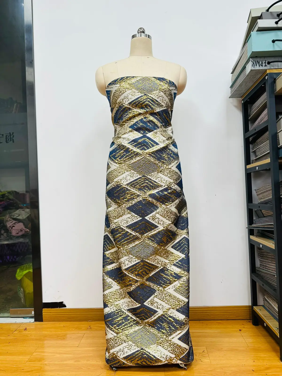 Quality fabrics at wholesale prices - Image 15