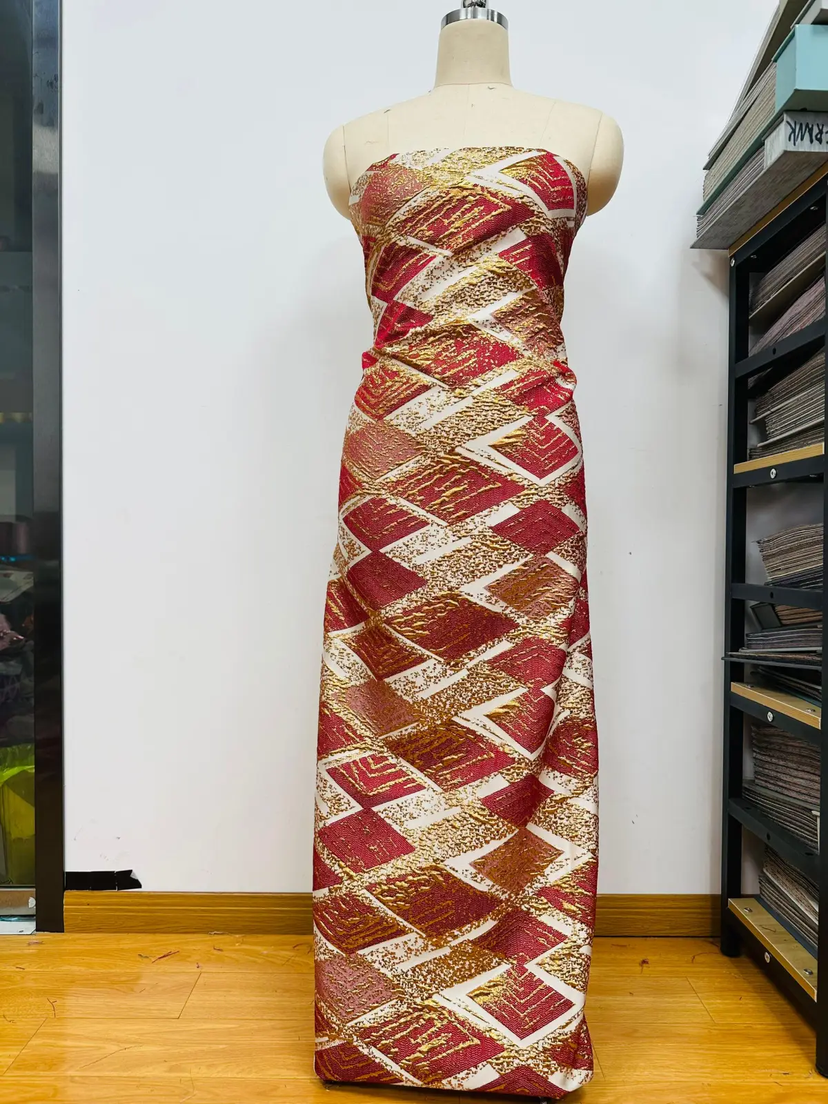 Quality fabrics at wholesale prices - Image 12