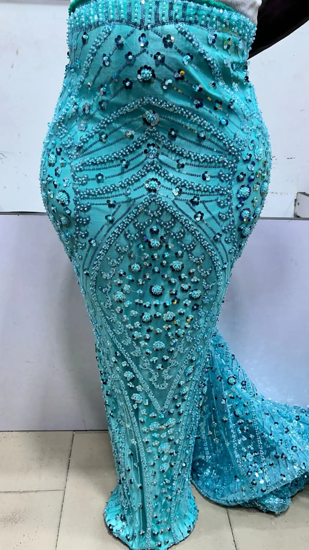 Vintage design, mesh, lace, chiffon, jodge,crep, damask, beeded and more - Image 14