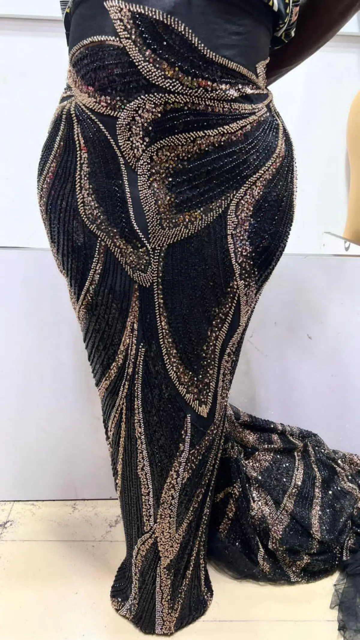 Vintage design, mesh, lace, chiffon, jodge,crep, damask, beeded and more - Image 18