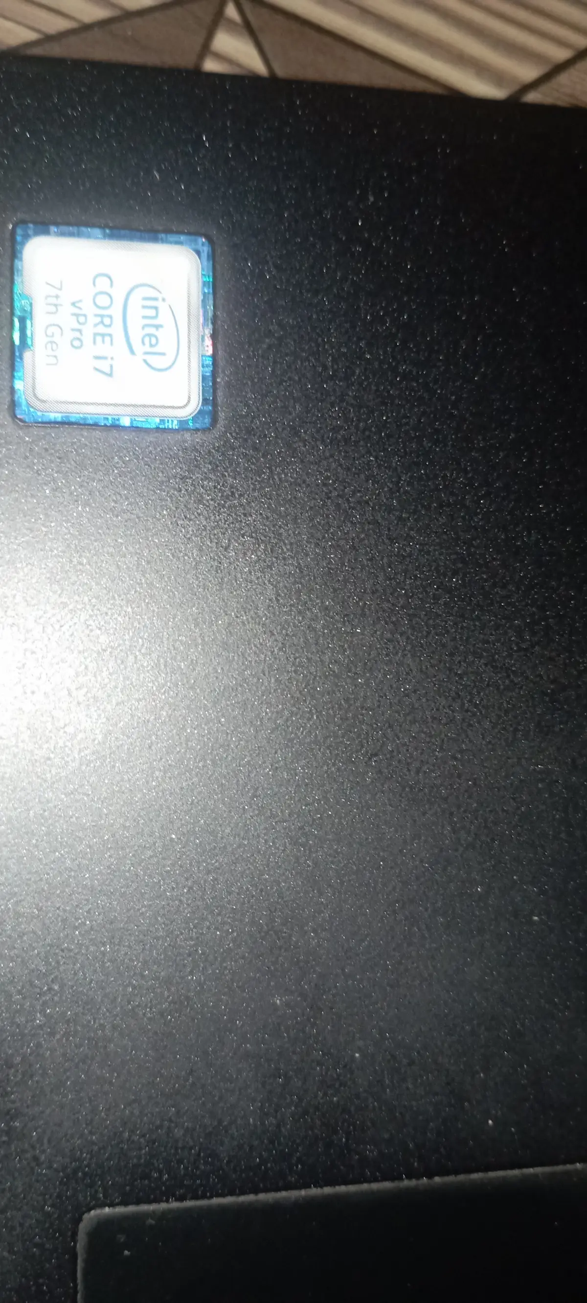 Lenovo Thinkpad Yoga 370 - Image 1