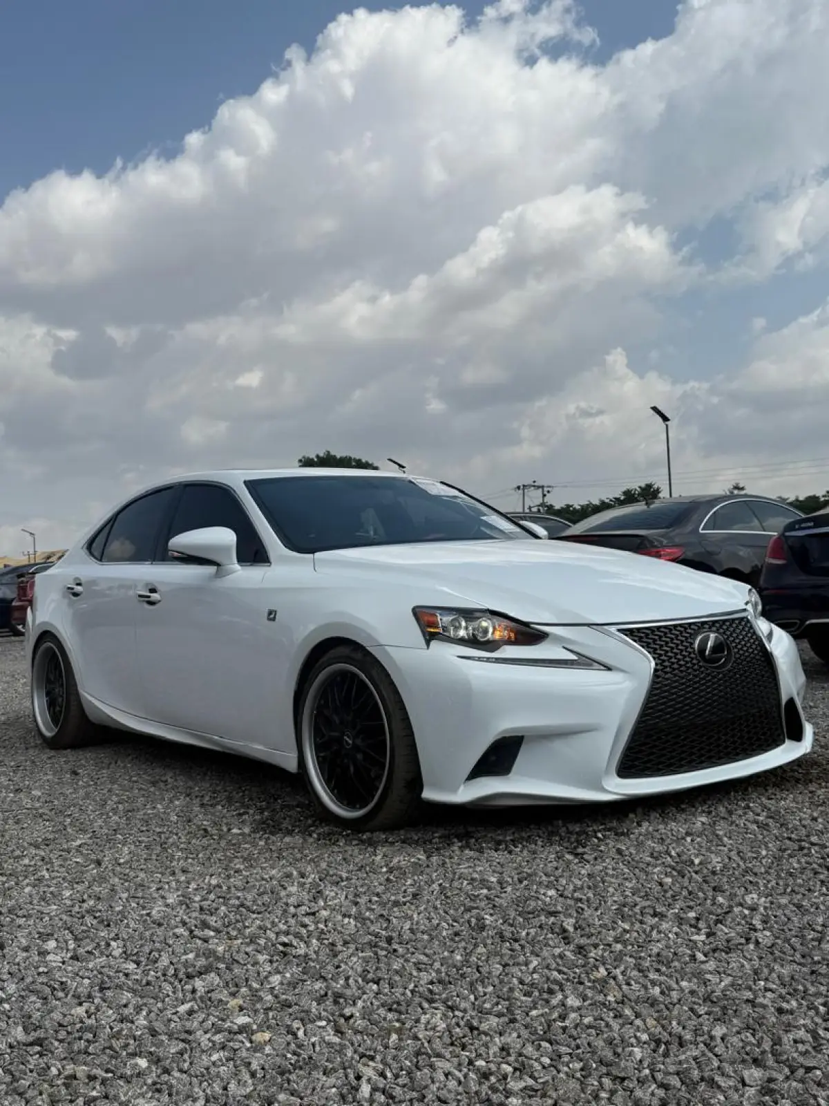 LEXUS IS300 - Image 1