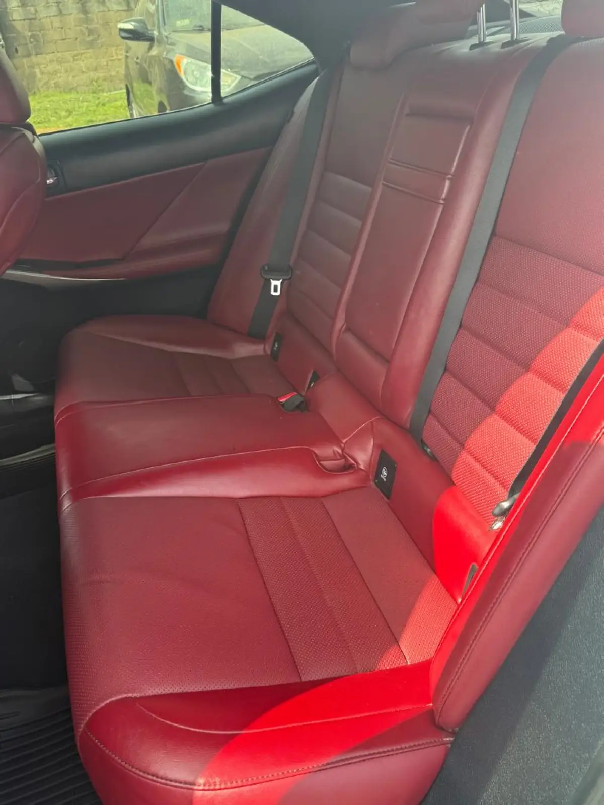 LEXUS IS300 - Image 6