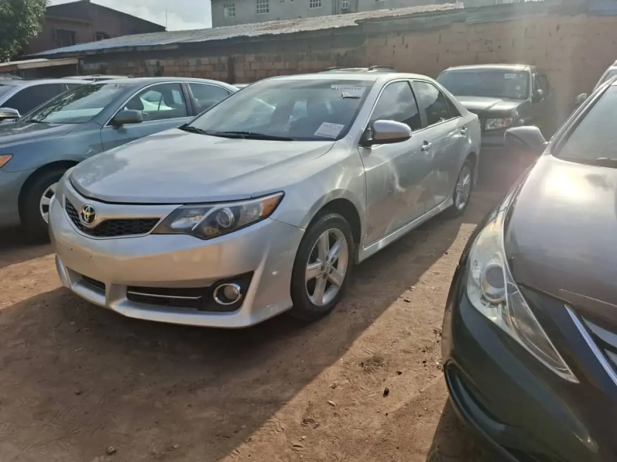 TOKS TOYOTA CAMRY SE 2013 MODEL - Image 3