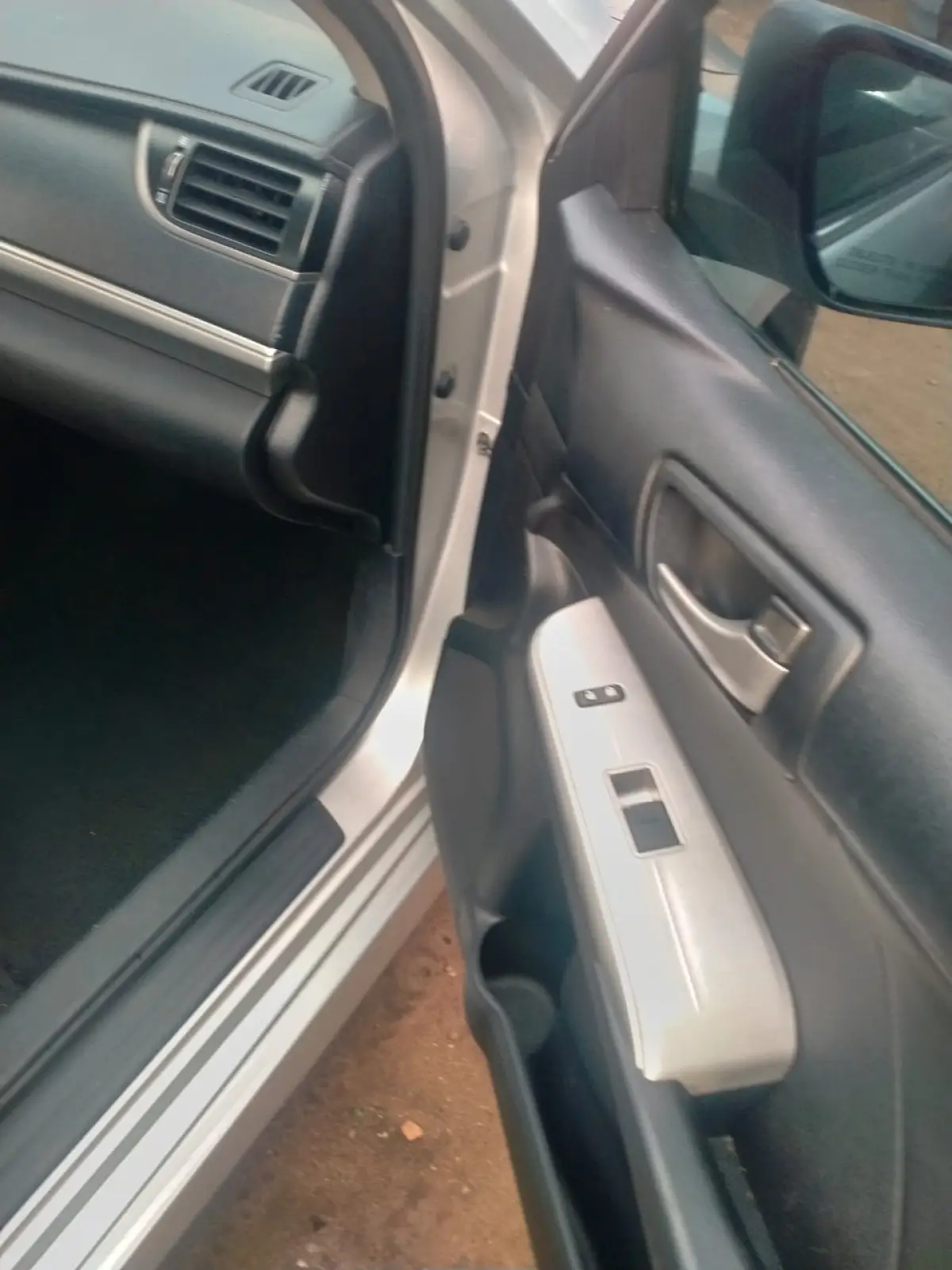 TOKS TOYOTA CAMRY SE 2013 MODEL - Image 6