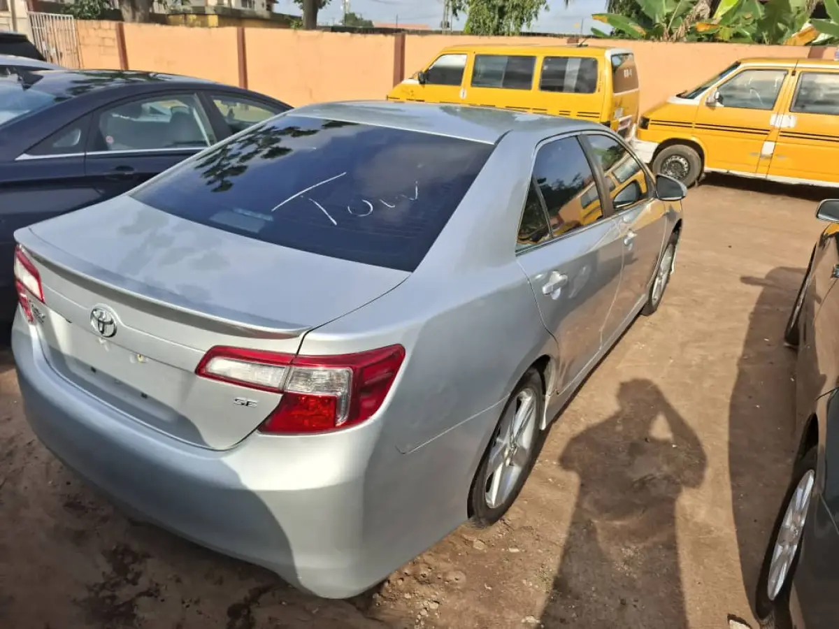 TOKS TOYOTA CAMRY SE 2013 MODEL - Image 9