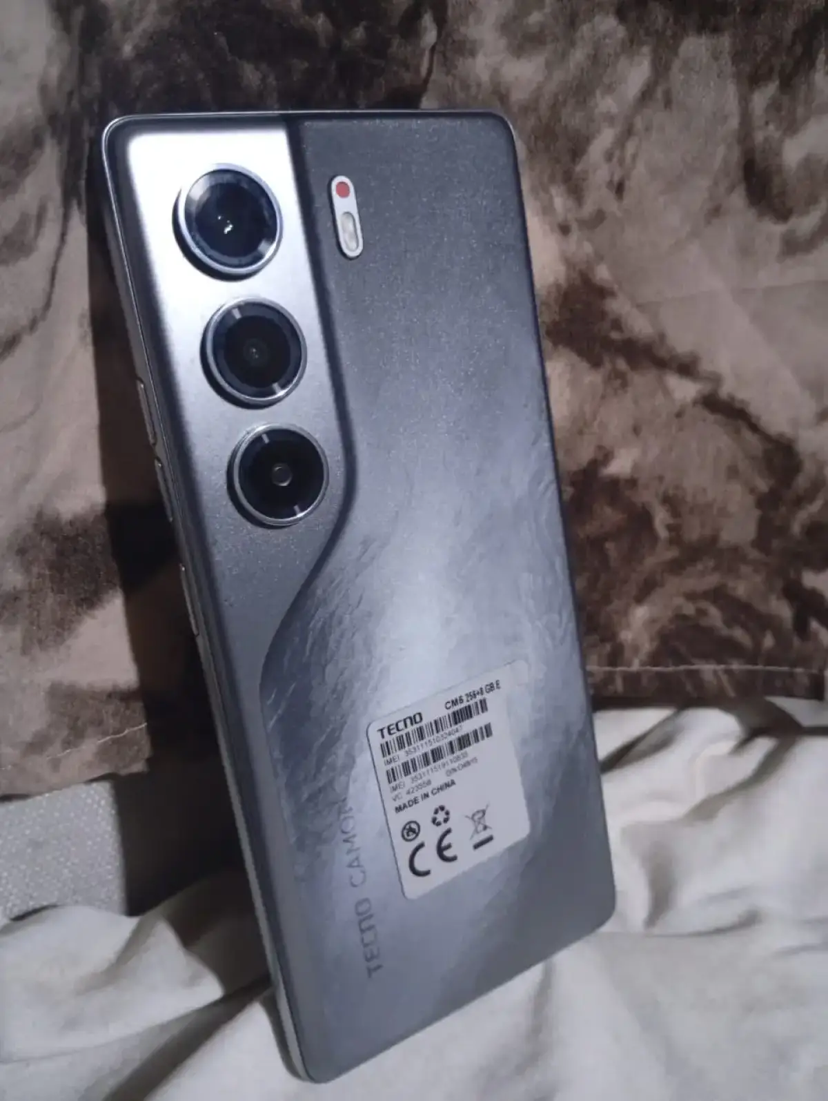 Tecno Camon 40 8/256gb - Image 2