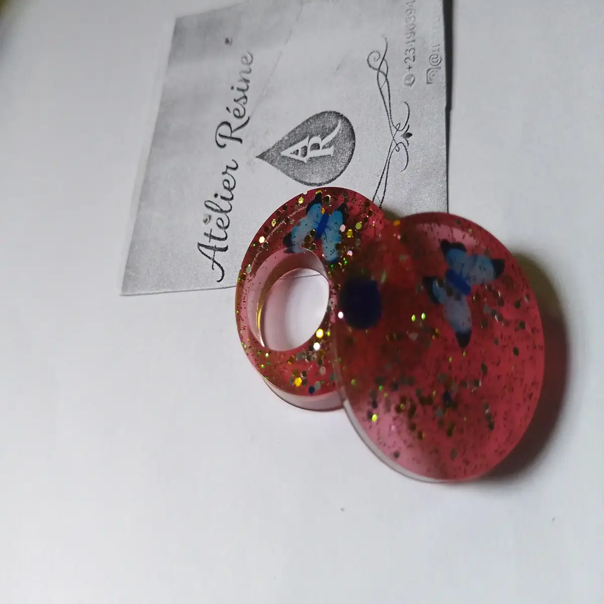 Beautiful resin art pieces earrings keychain pen  pendants etc - Image 1