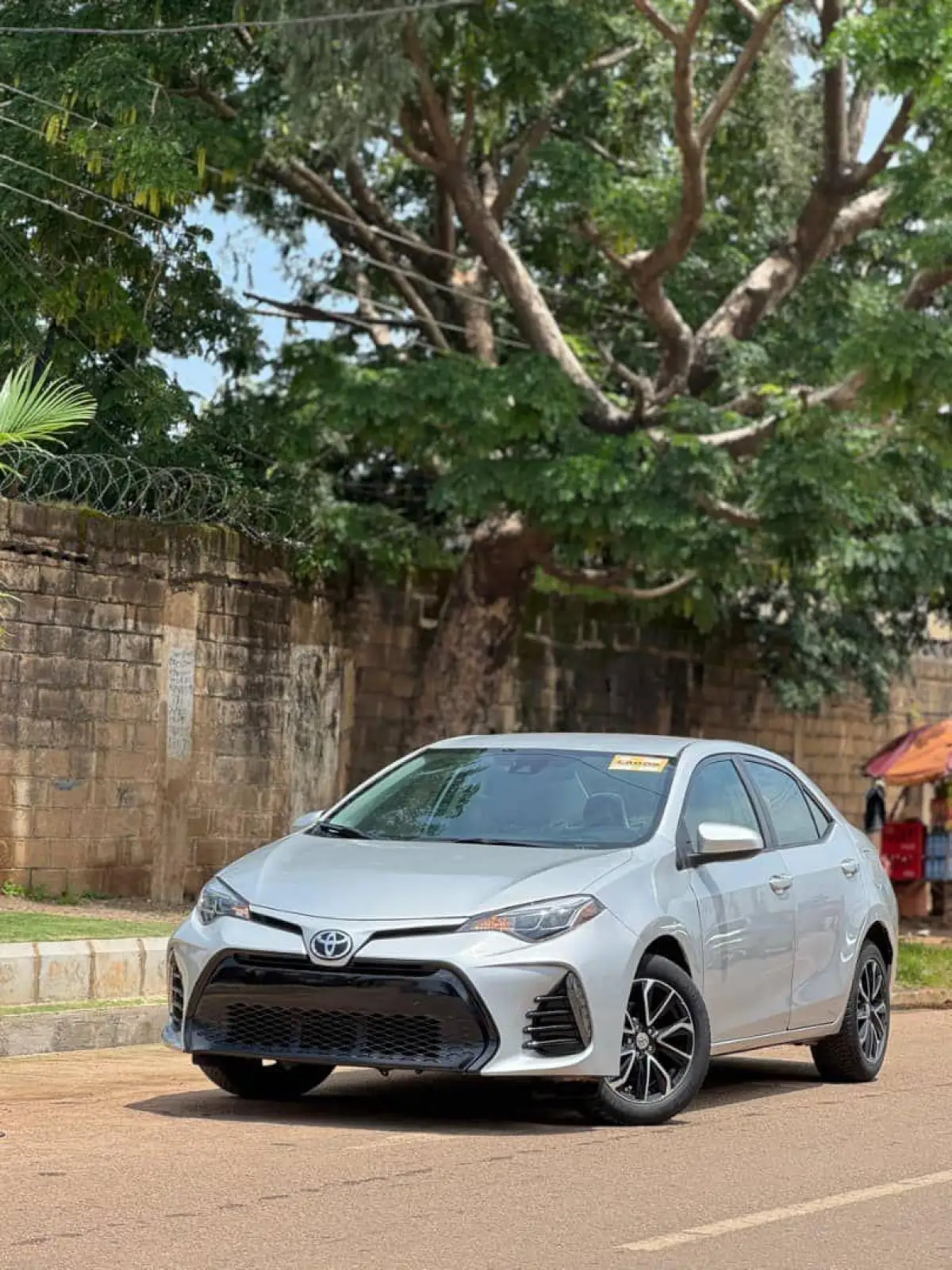 FOREIGN USED 2017 TOYOTA COROLLA FOR SALE - Image 2