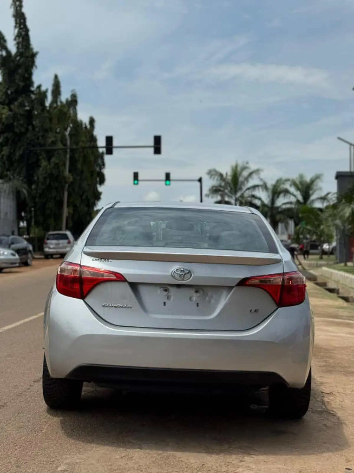 FOREIGN USED 2017 TOYOTA COROLLA FOR SALE - Image 10