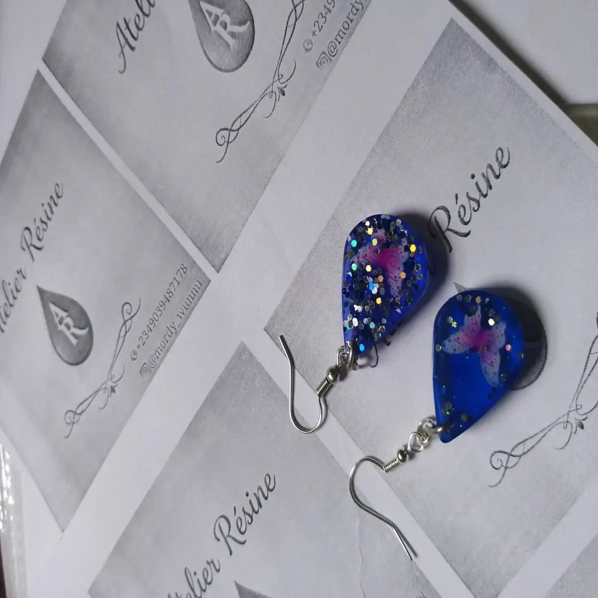 Beautiful resin art pieces earrings keychain pen  pendants etc - Image 6