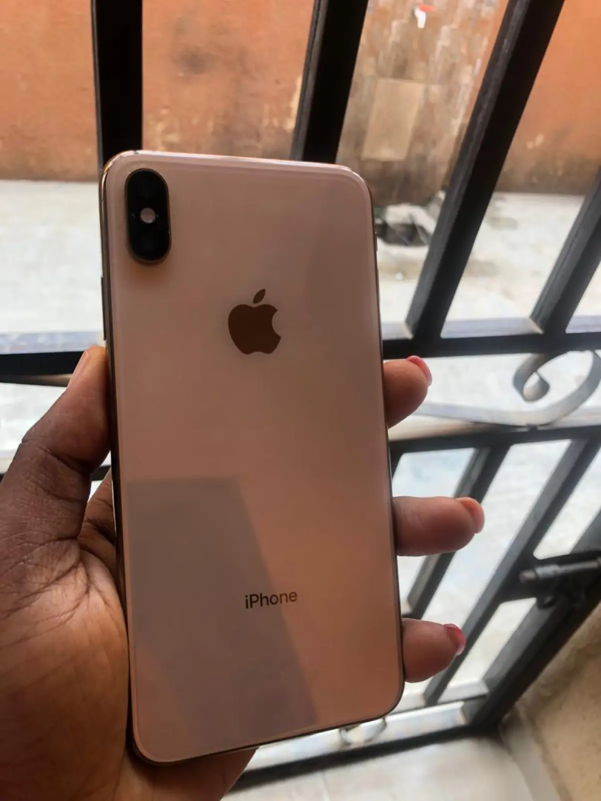 IPHONE XS MAX 256GB - Image 1