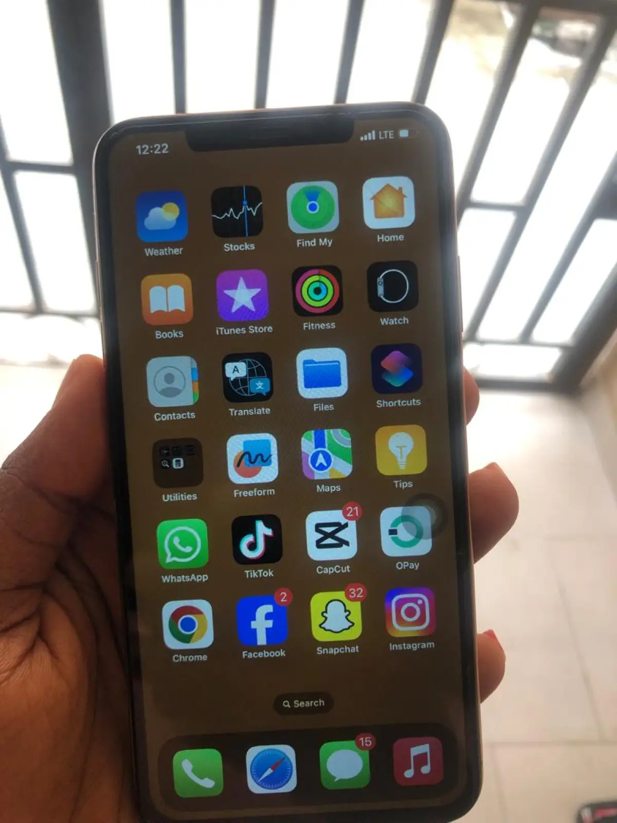 IPHONE XS MAX 256GB - Image 2