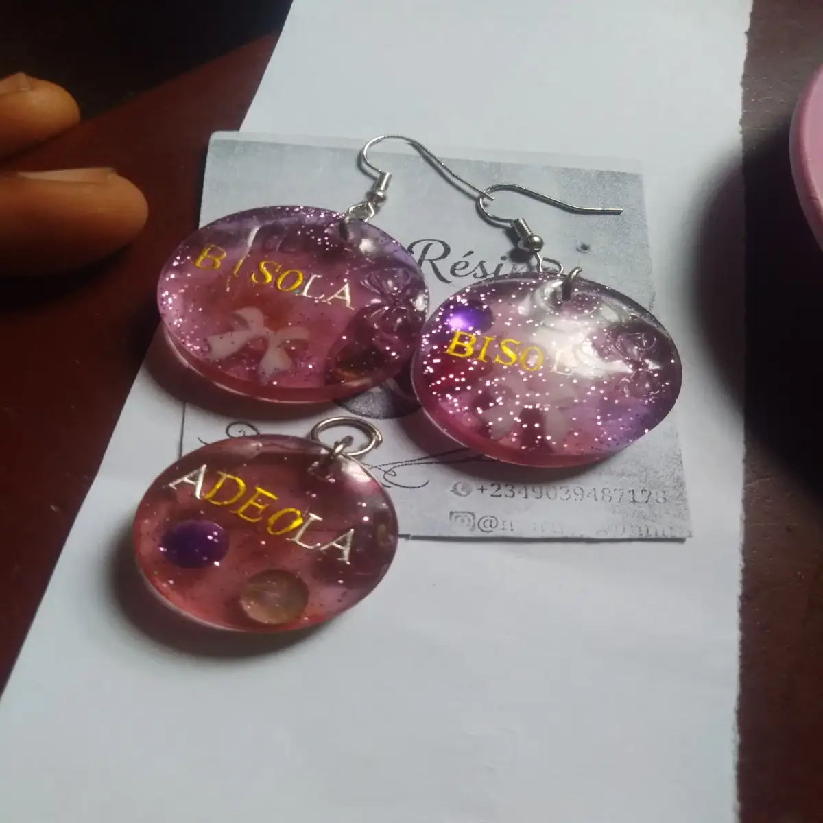 Beautiful resin art pieces earrings keychain pen  pendants etc - Image 1