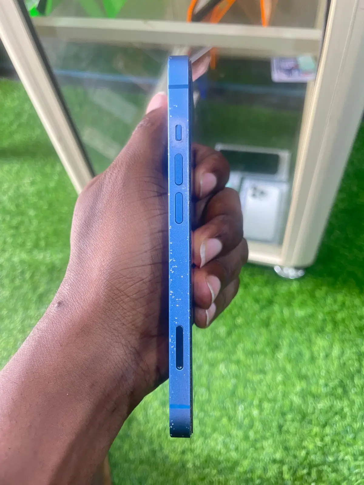 iPhone 13 mini - Image 2