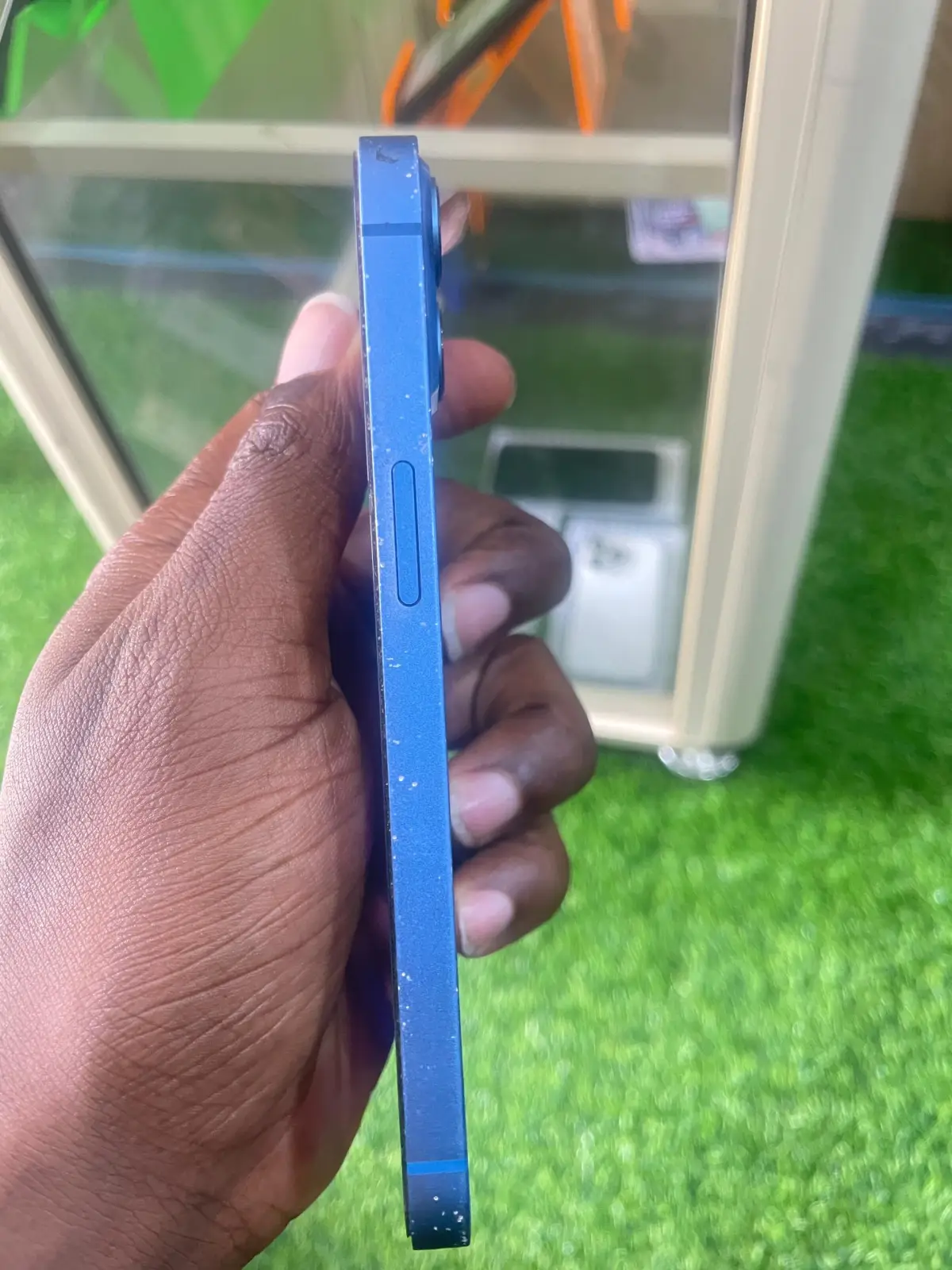 iPhone 13 mini - Image 3