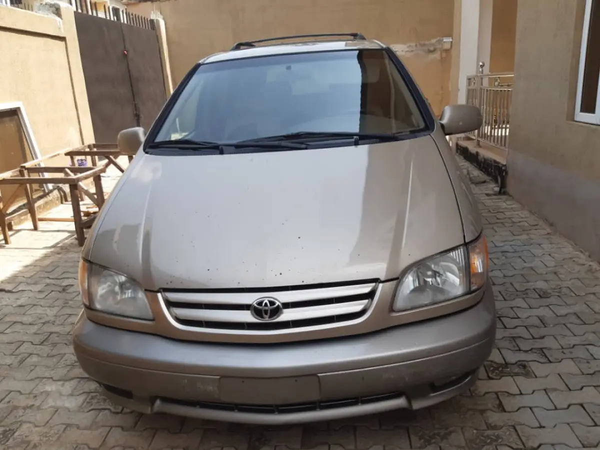 Toyota sienna for sale - Image 4