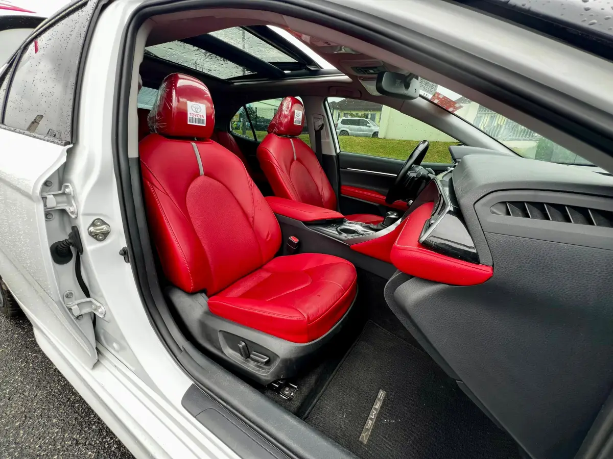 They say luxury has a price this ones 40M worth of class. 2020 Camr - Image 9