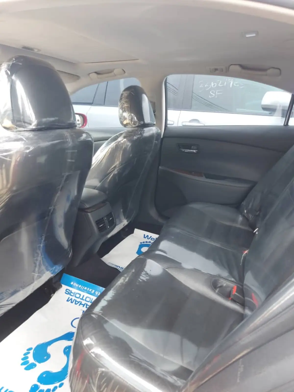 Clean Lexus ES350 model - Image 6