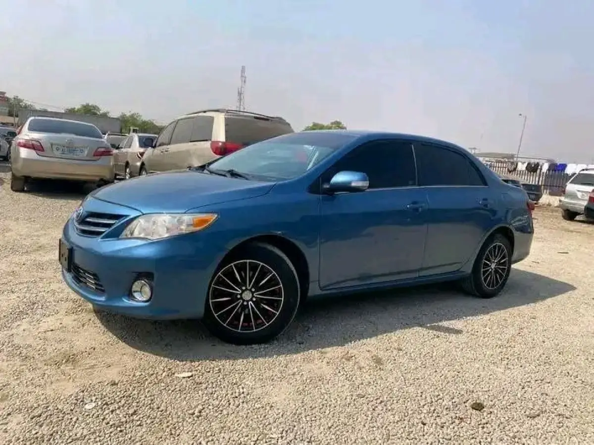 Clean Toyota corolla model - Image 5