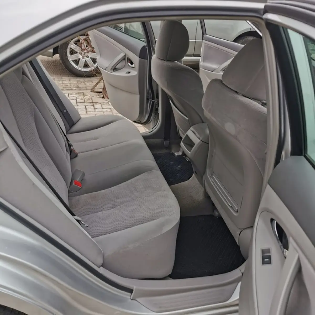 Toyota camry model for sell - Image 5