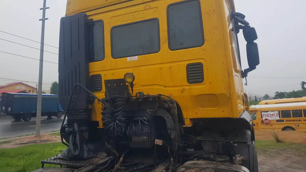 Iveco Stralis 460 Euro 5 with double axle for sale. - Image 4