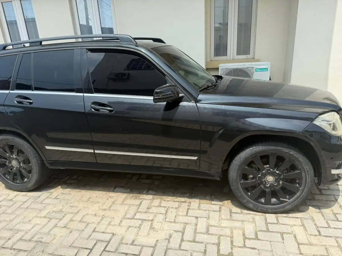 Reg Mercedes Benz GLK 2012 first body Full option Panoramic power bootqq - Image 4