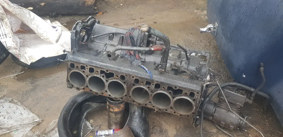 Mack and Volvo Mechanic (Computer Diagnostics) - Trailer Park Available - Image 16