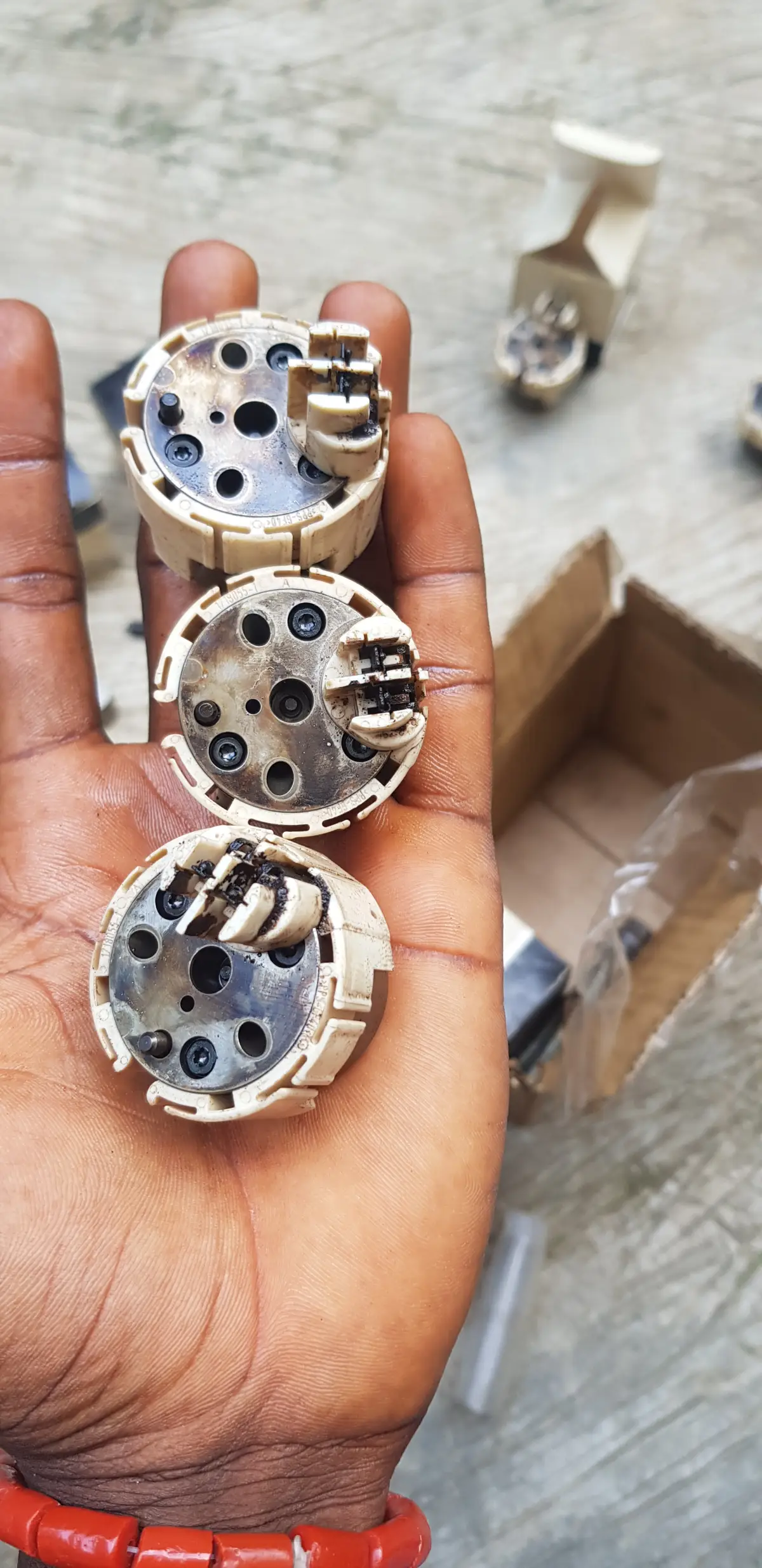 DAF and Iveco Mechanic (Computer Diagnostics) - Trailer Park Available - Image 14