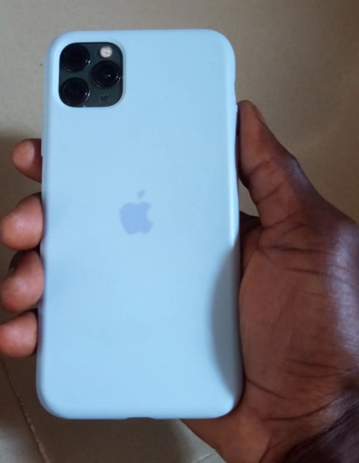 iPhone 11 Pro Max - Image 2