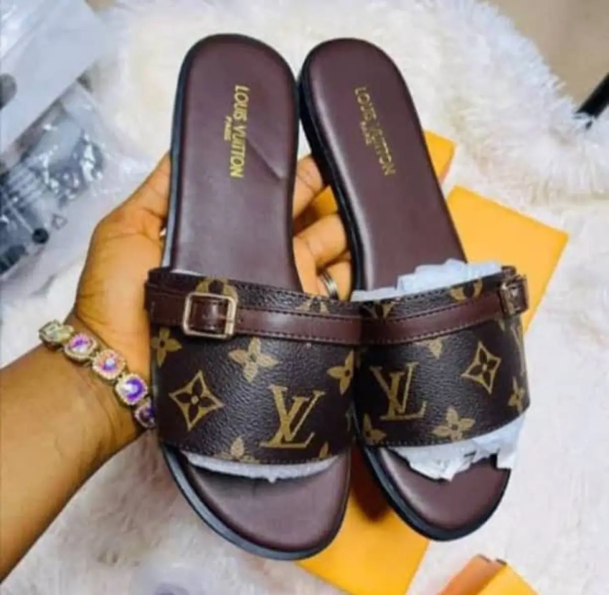 Beautiful Flat Slippers's - Image 1