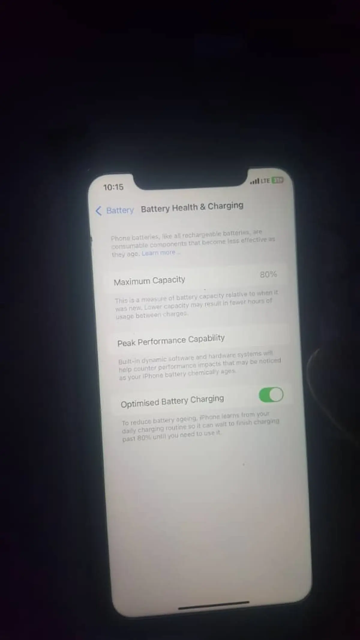 Very neatly used Apple iPhone 11 - Image 6