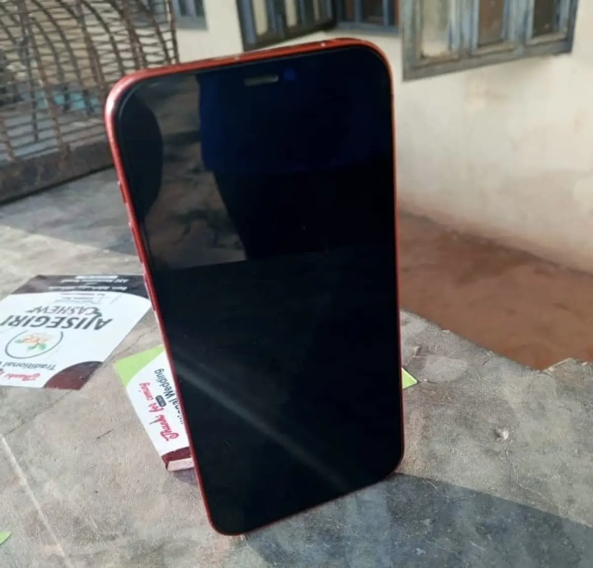 Iphone 12 64Gb red - Image 1