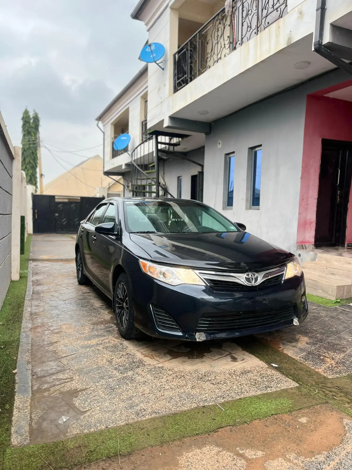 Camry LE - Image 10