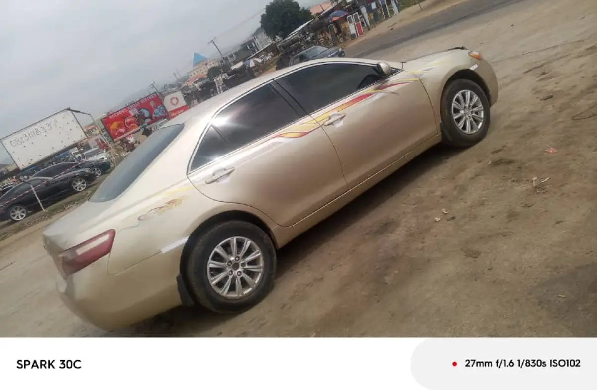 TOYOTA CAMRY 2008 - Image 3