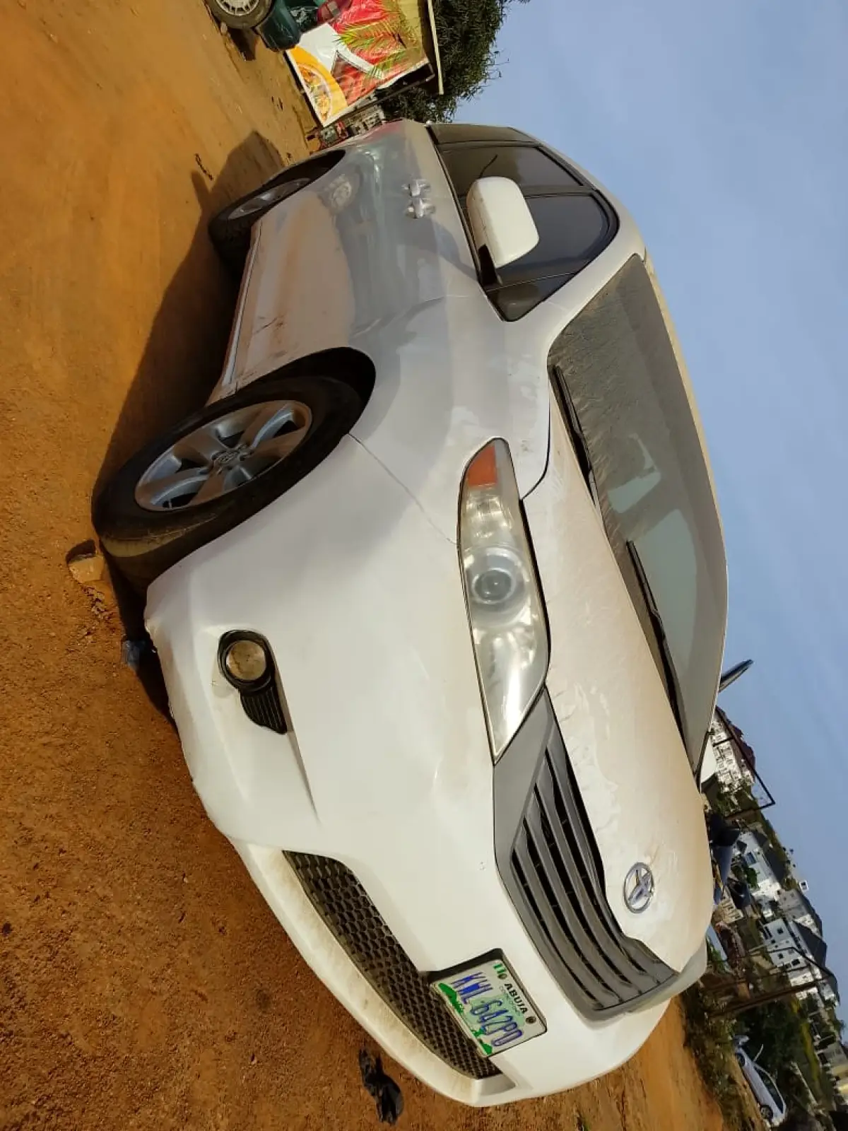 Toyota Sienna - Image 1