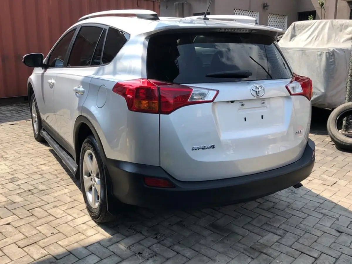 Toyota Rav4 - Image 5
