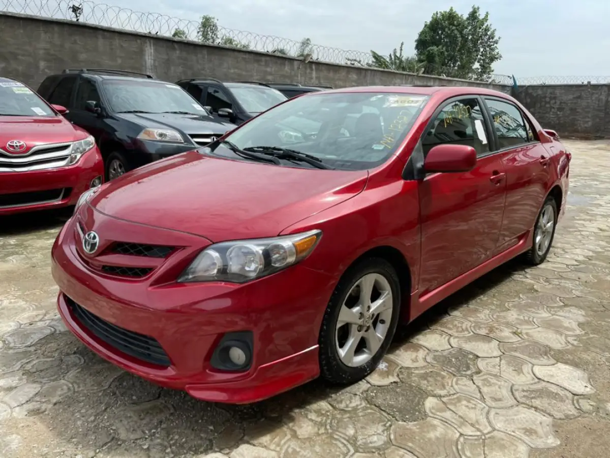 Toyota Corolla - Image 3