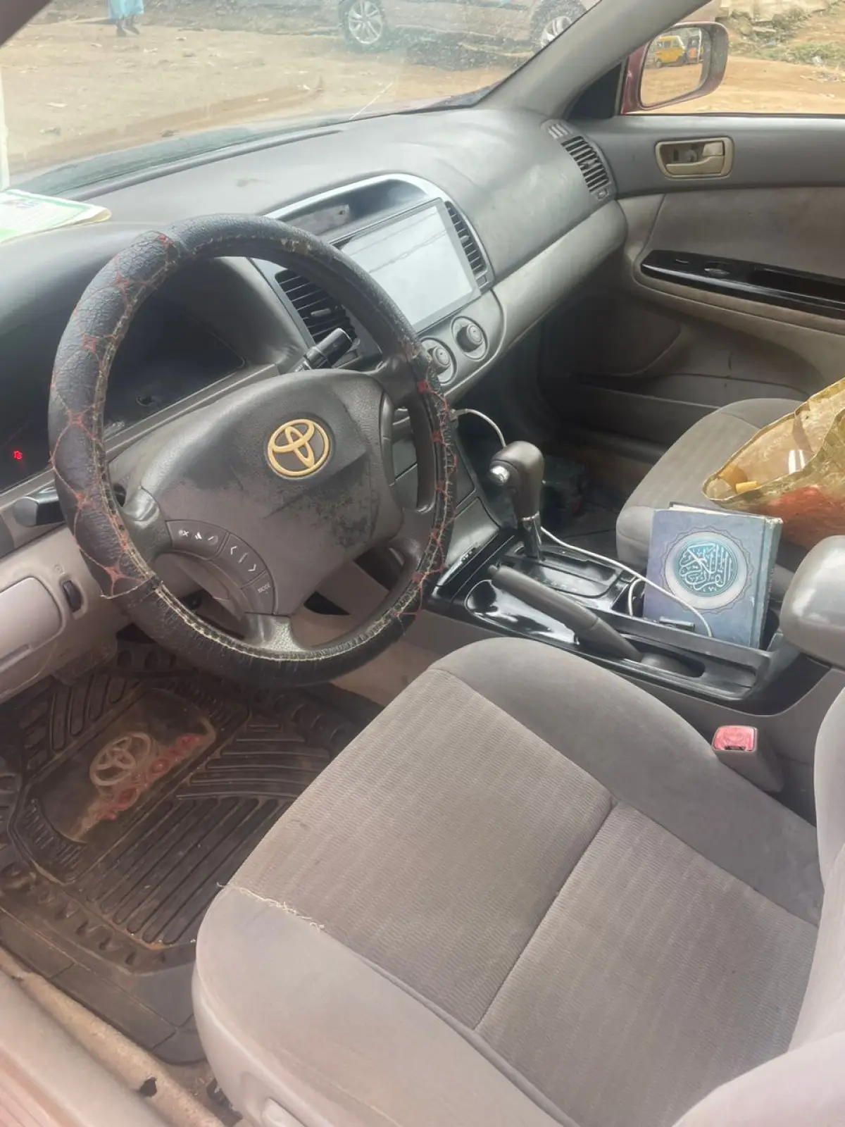 2005 Toyota Camry - Image 4